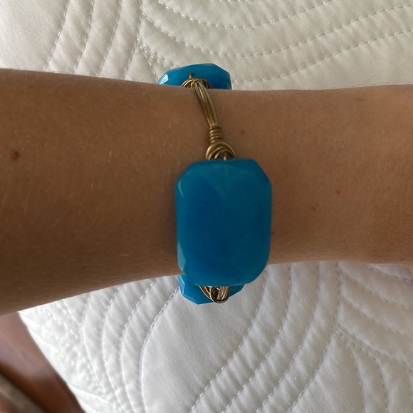 Bourbon and bowties bangle bracelet - Picture 4 of 4